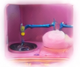 Robot spinning the cotton candy